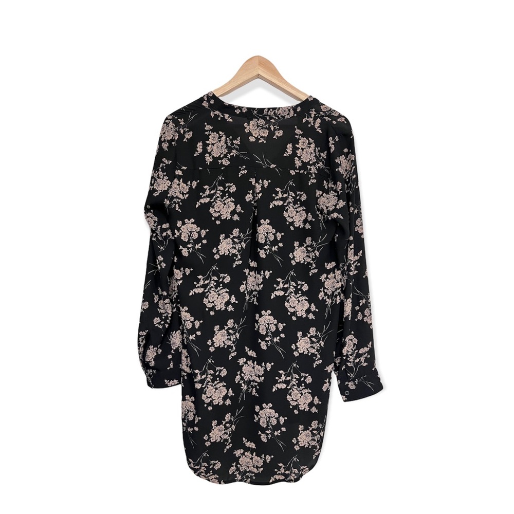 Forever 21 Pink Floral blouse - Picture 2 of 3